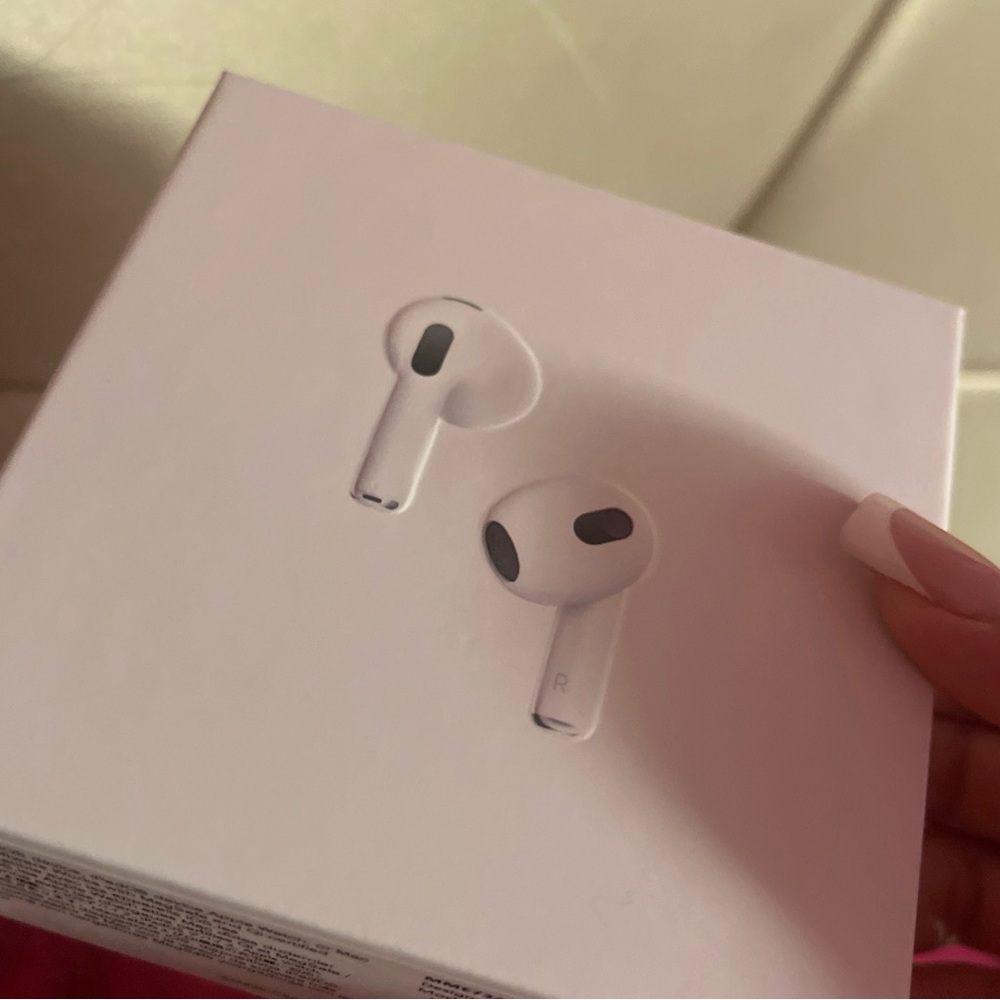 COPY - AirPods generation 3
